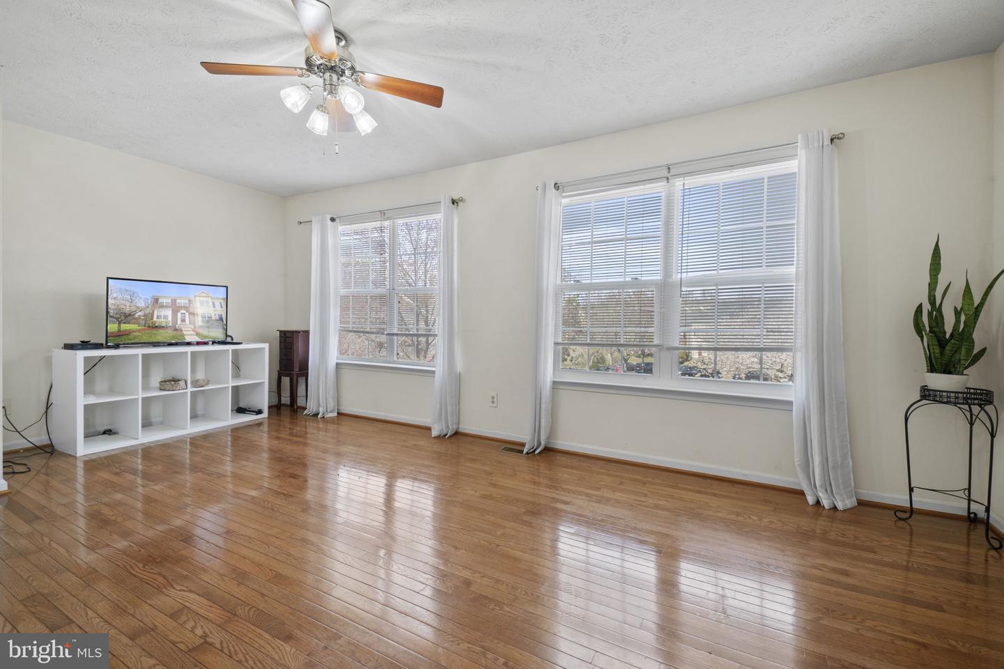 201 Bentley COURT