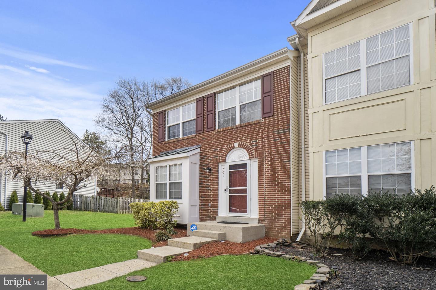 201 Bentley COURT