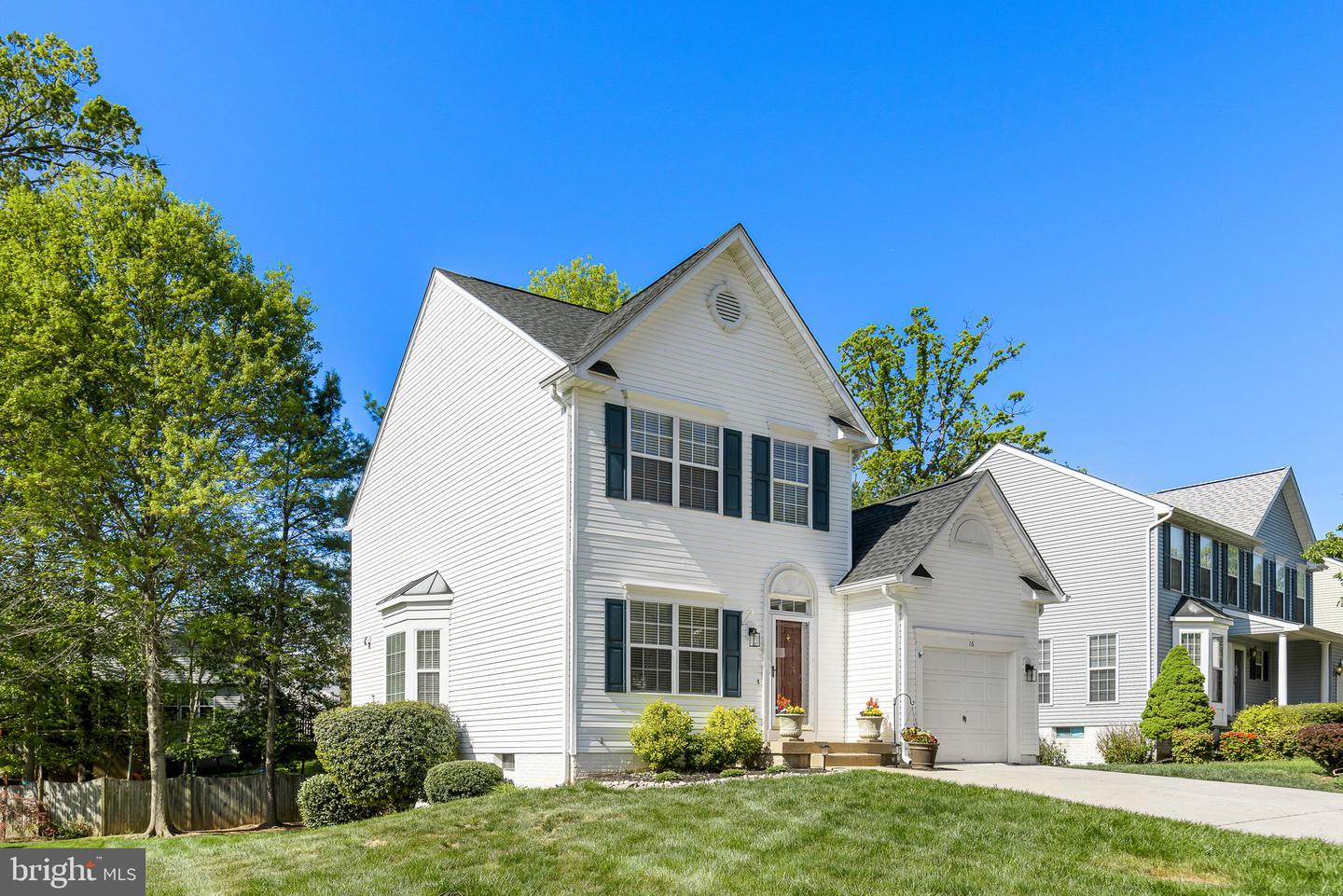 16 Sarrington COURT