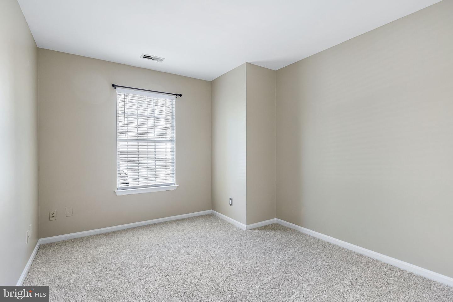 16 Sarrington COURT