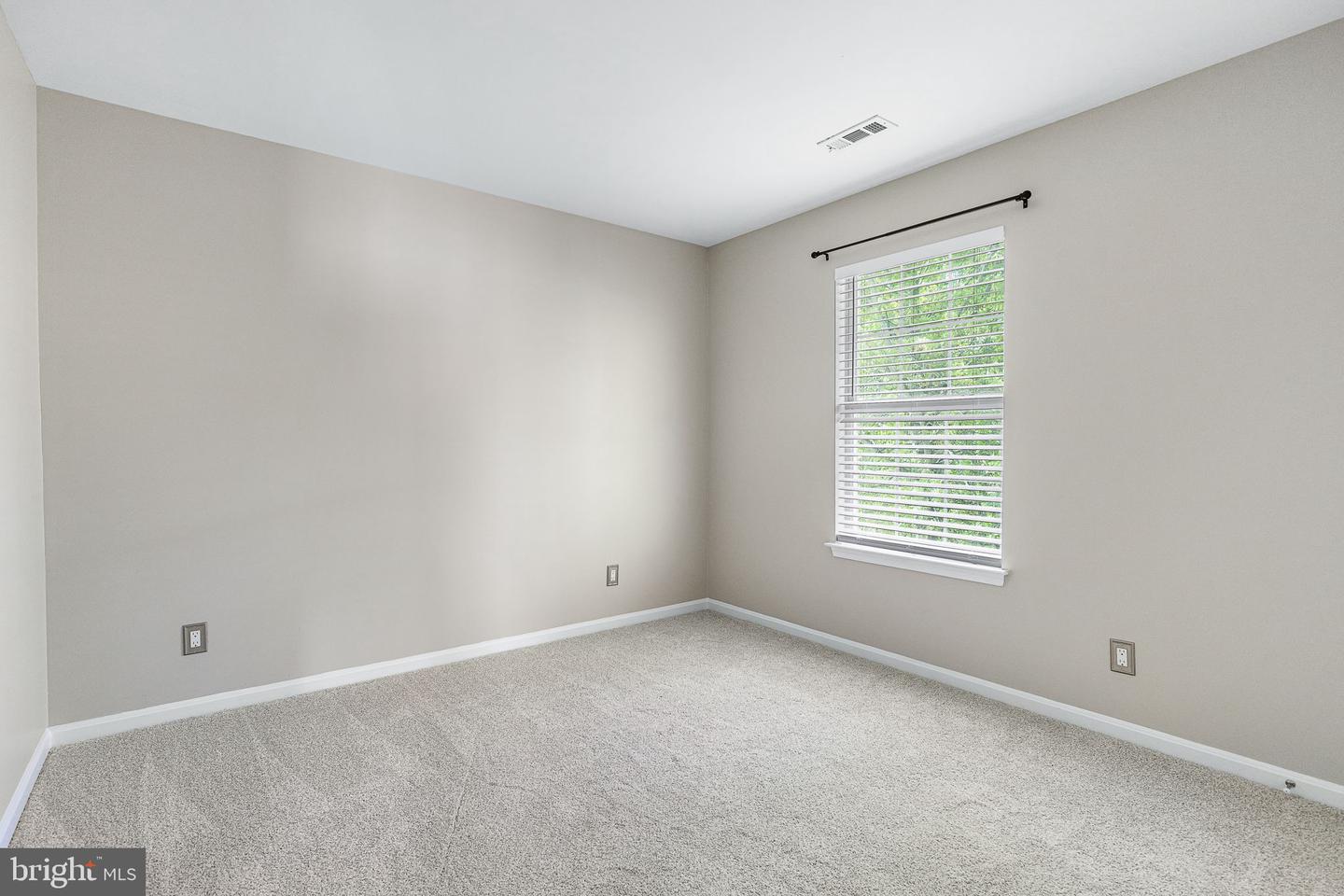 16 Sarrington COURT