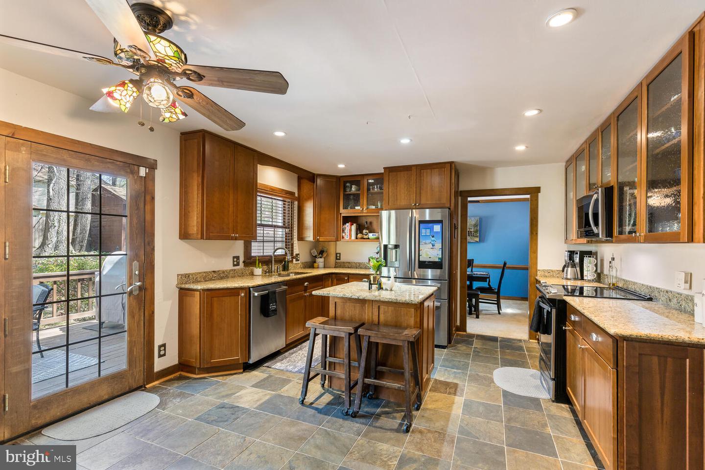1136 Columbus DRIVE