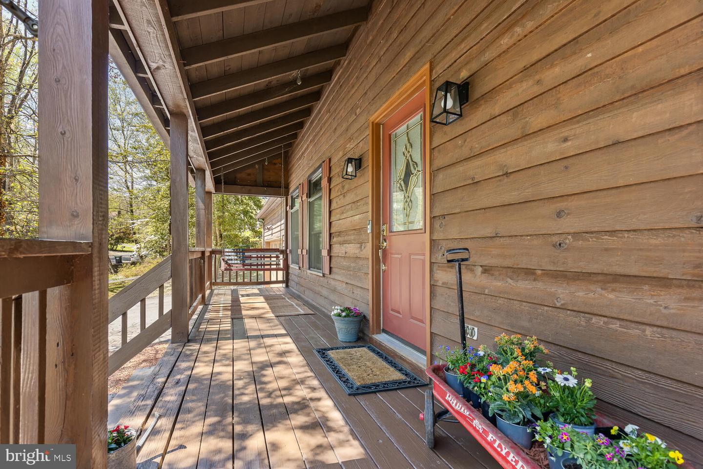 1136 Columbus DRIVE