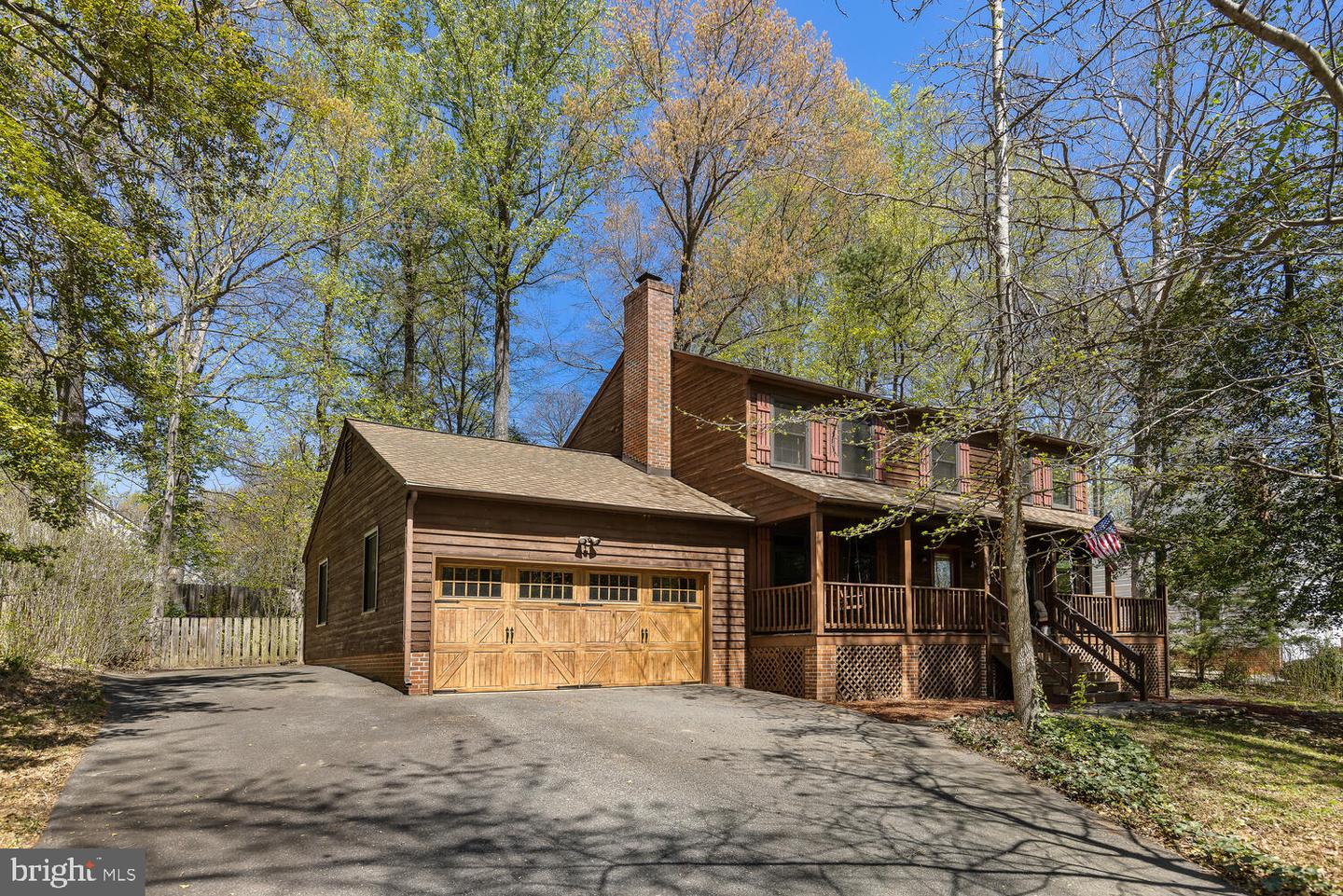 1136 Columbus DRIVE