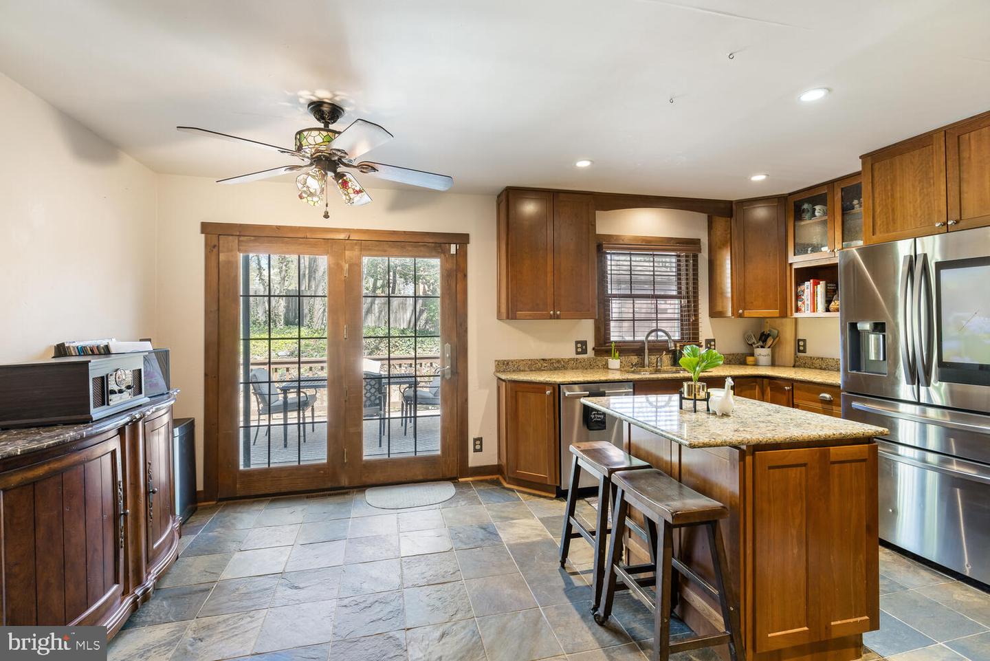 1136 Columbus DRIVE