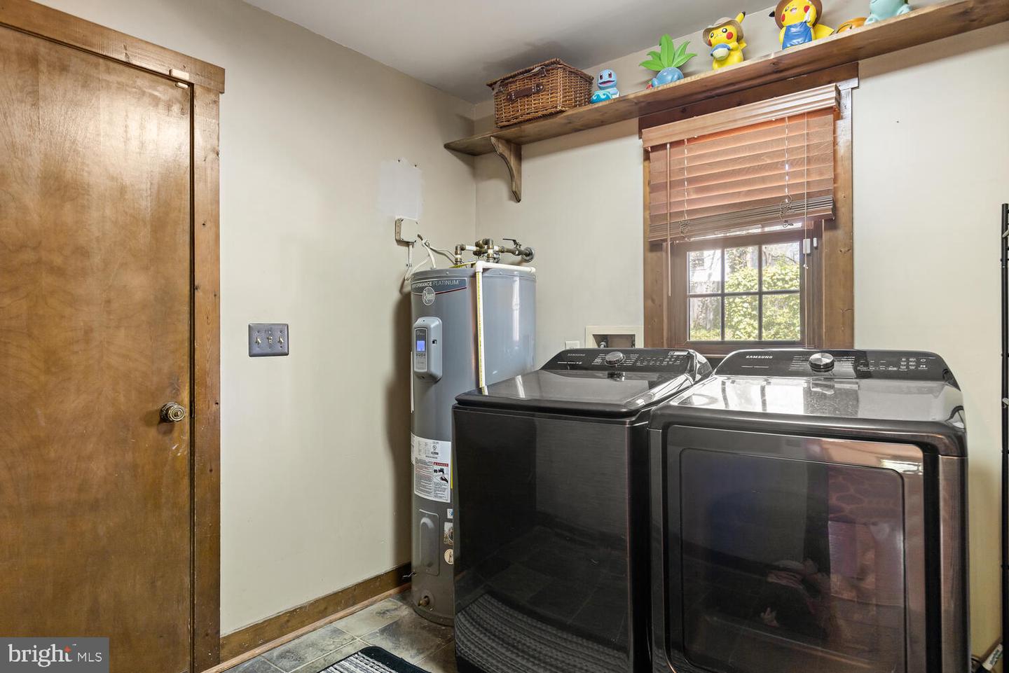 1136 Columbus DRIVE