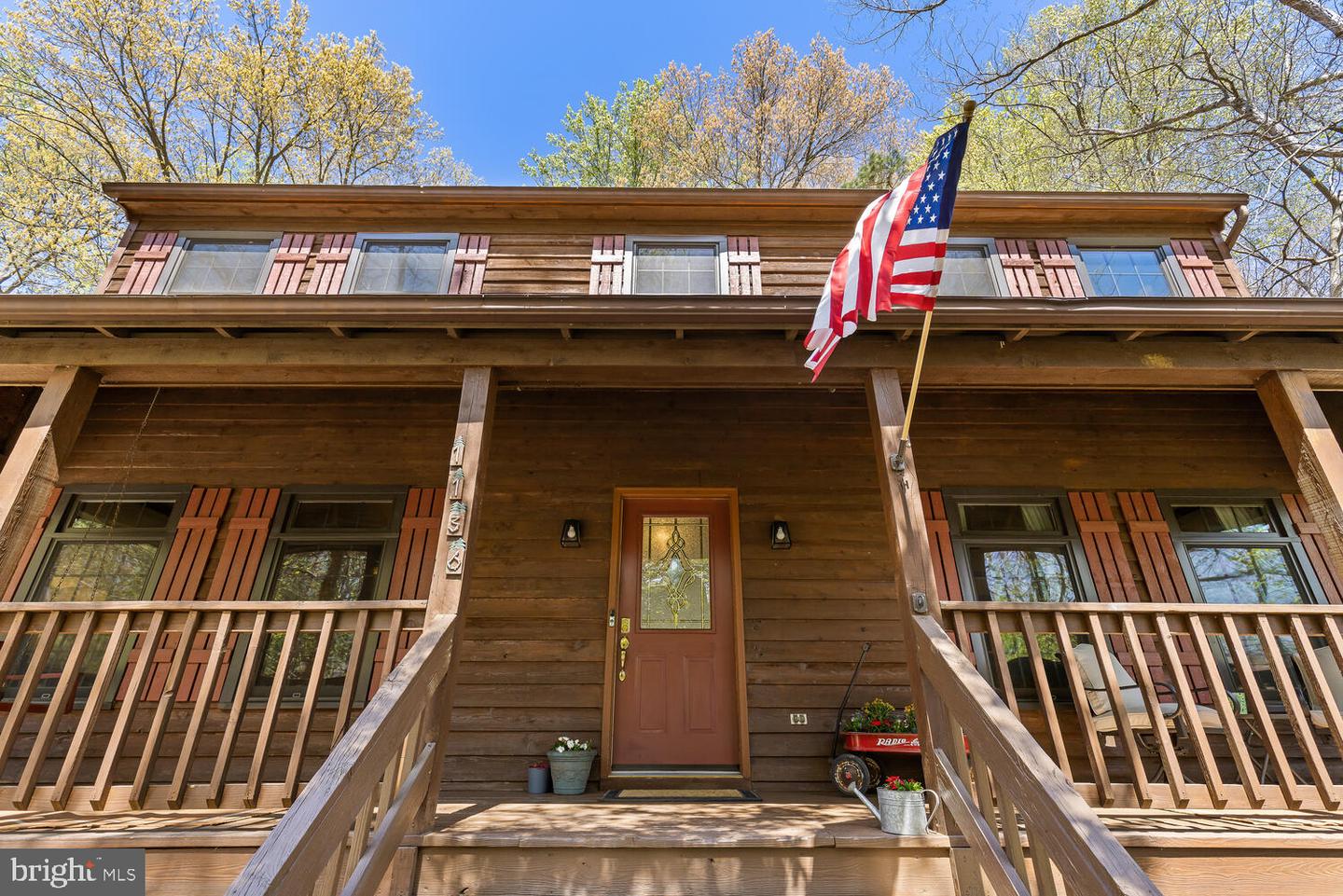 1136 Columbus DRIVE