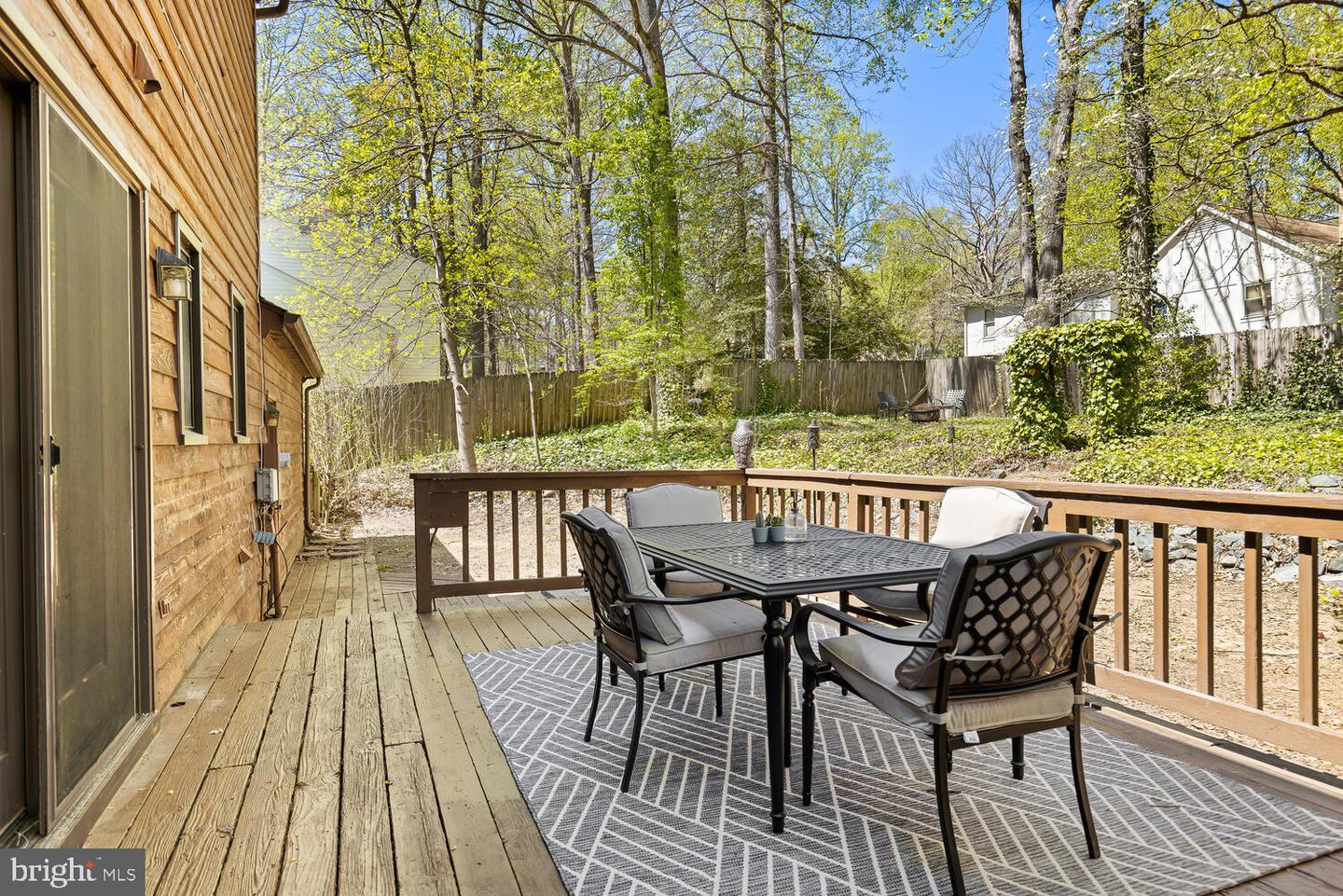 1136 Columbus DRIVE
