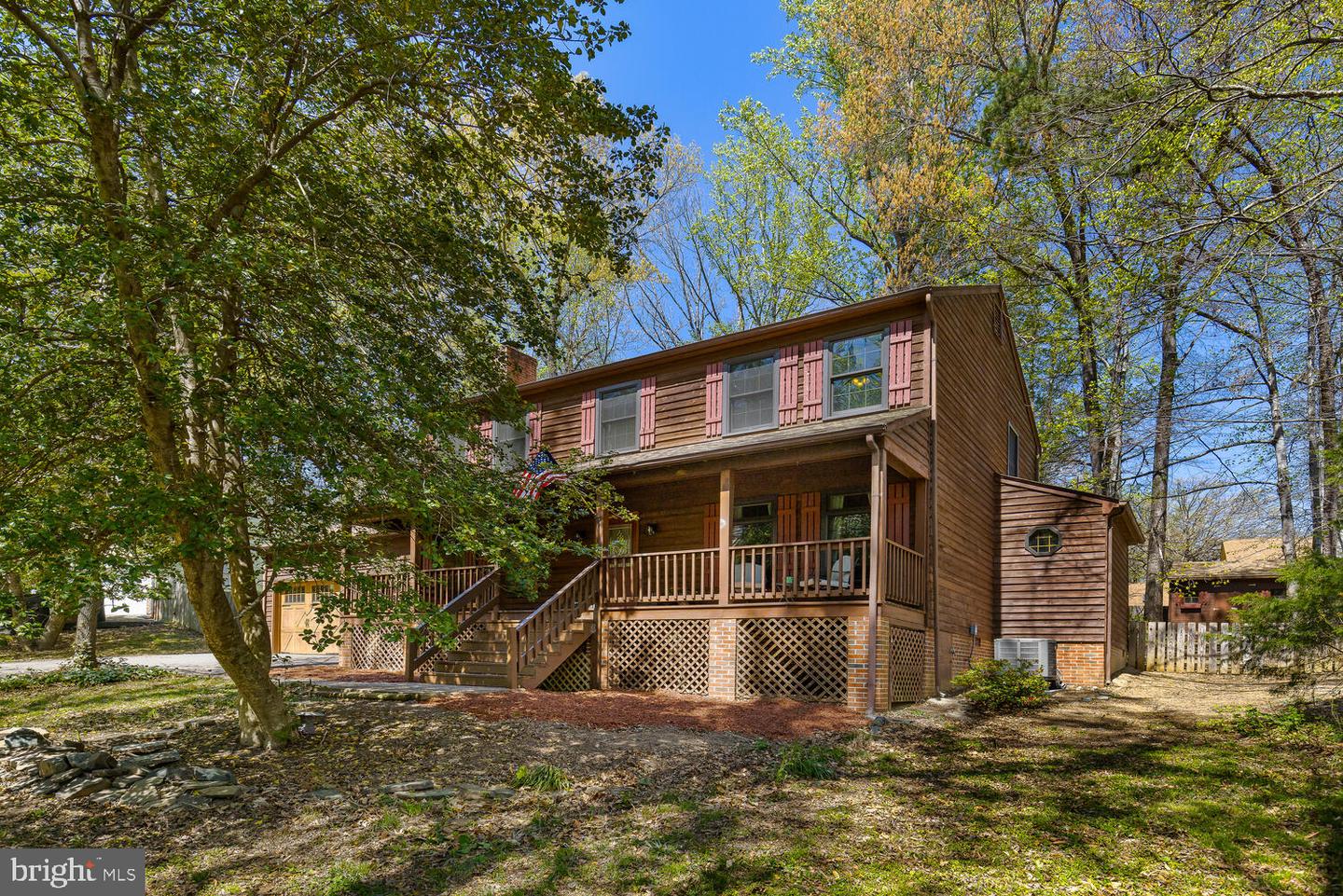 1136 Columbus DRIVE