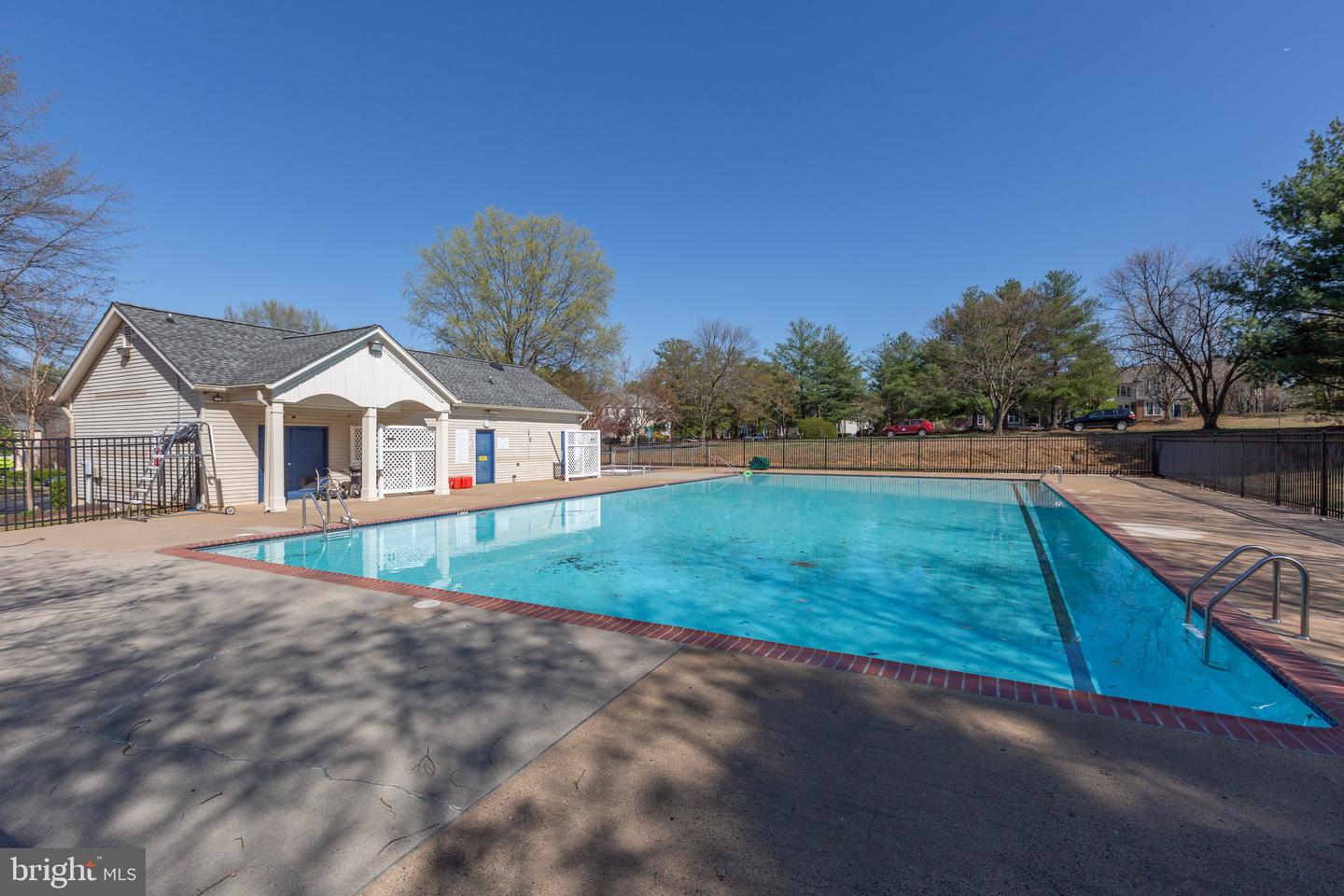 400 Club House ROAD