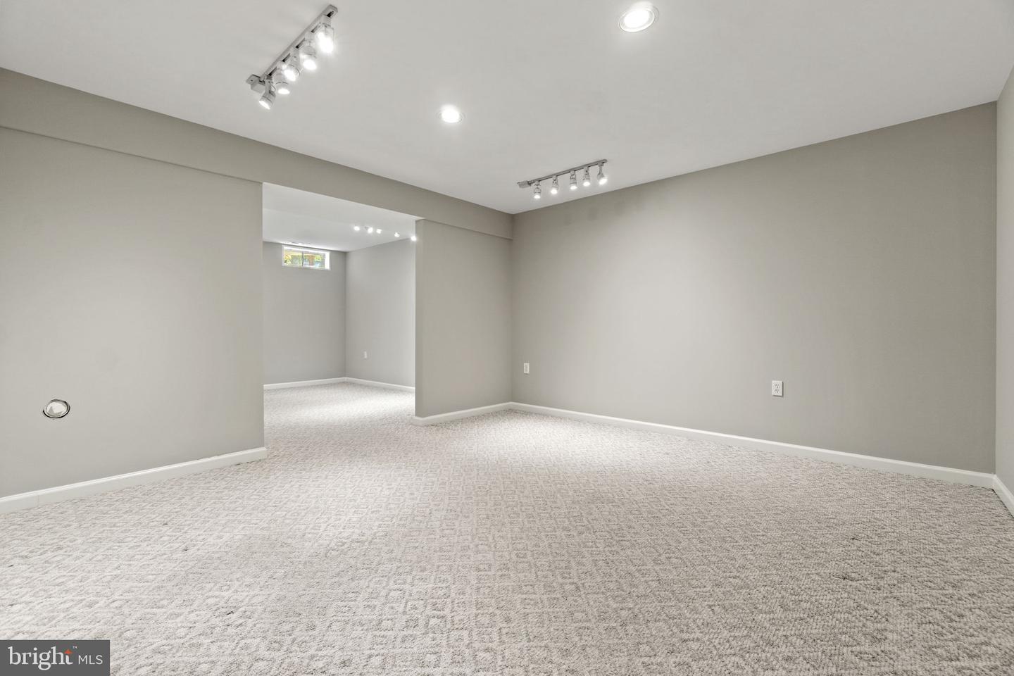 20 Evanshire DRIVE