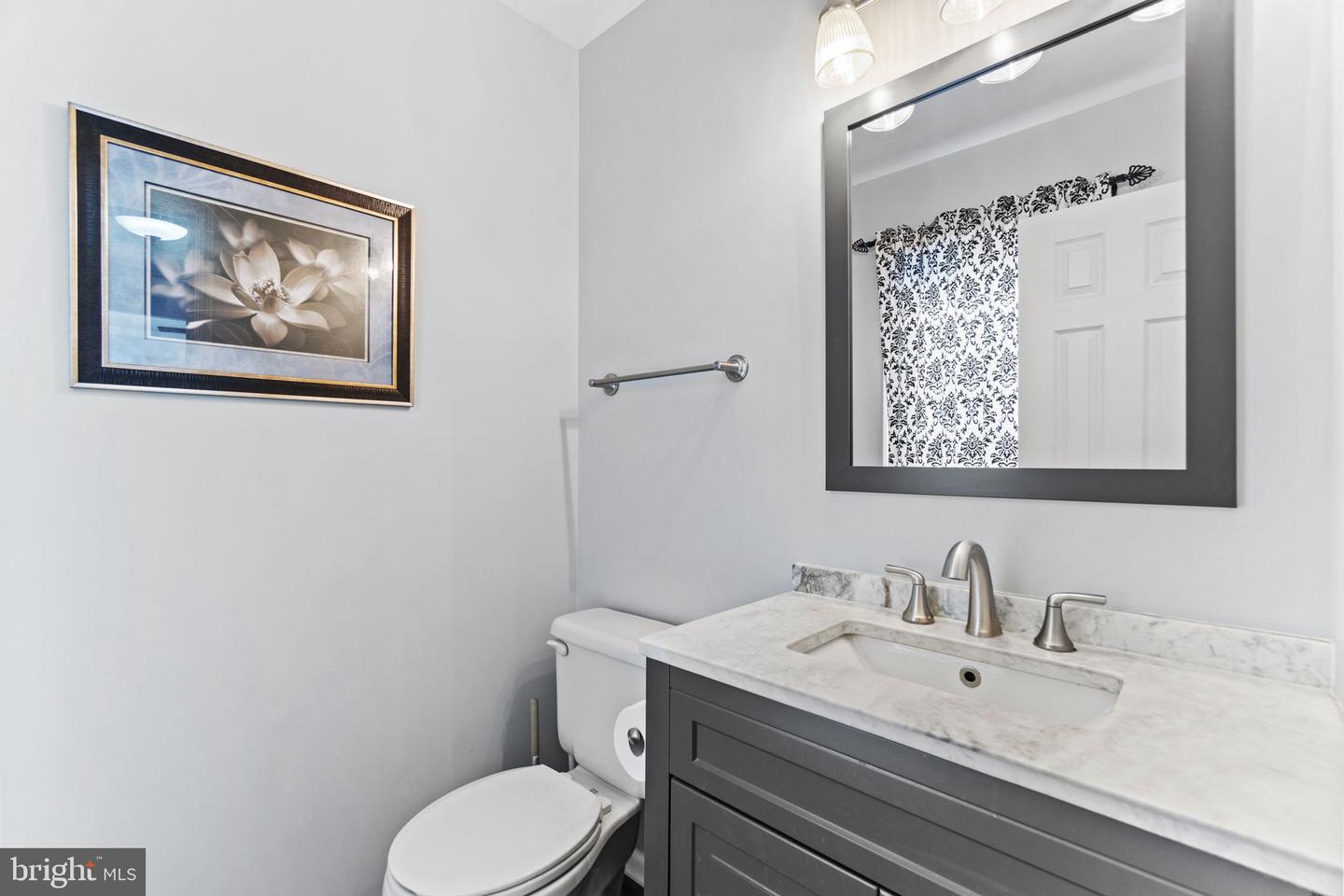32 Willow Glen COURT