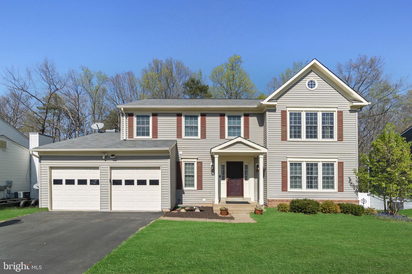 32 Willow Glen COURT