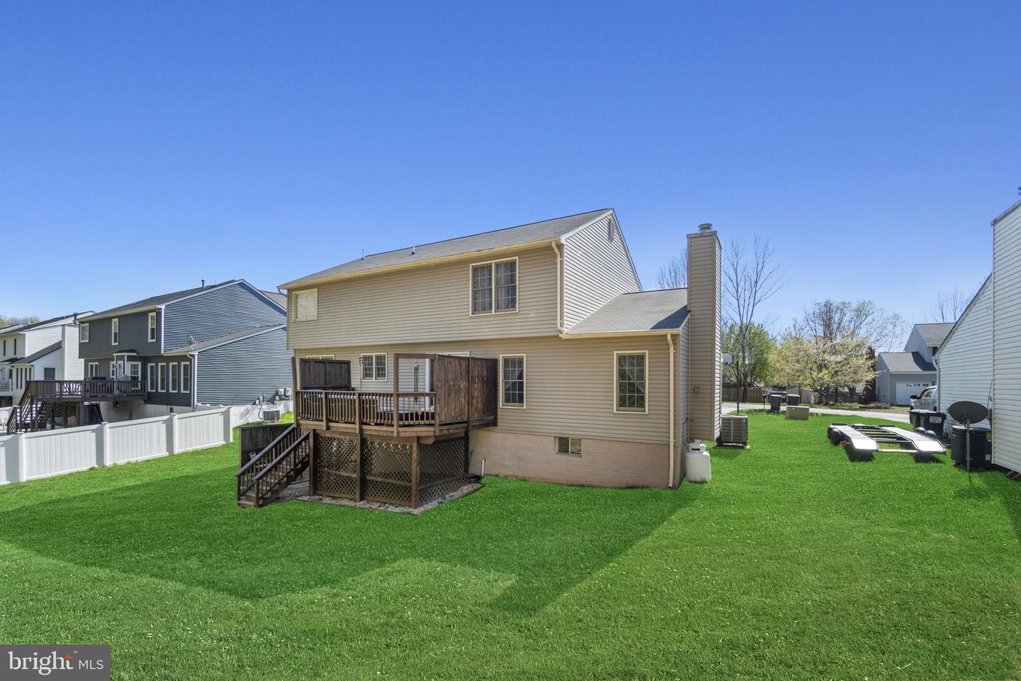 32 Willow Glen COURT