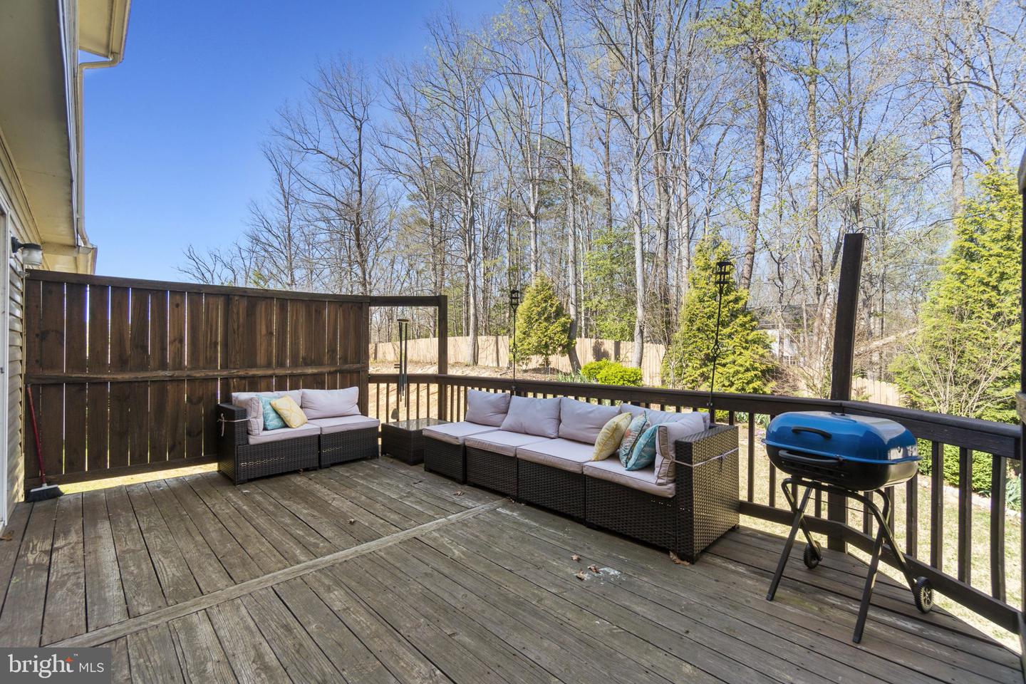 32 Willow Glen COURT