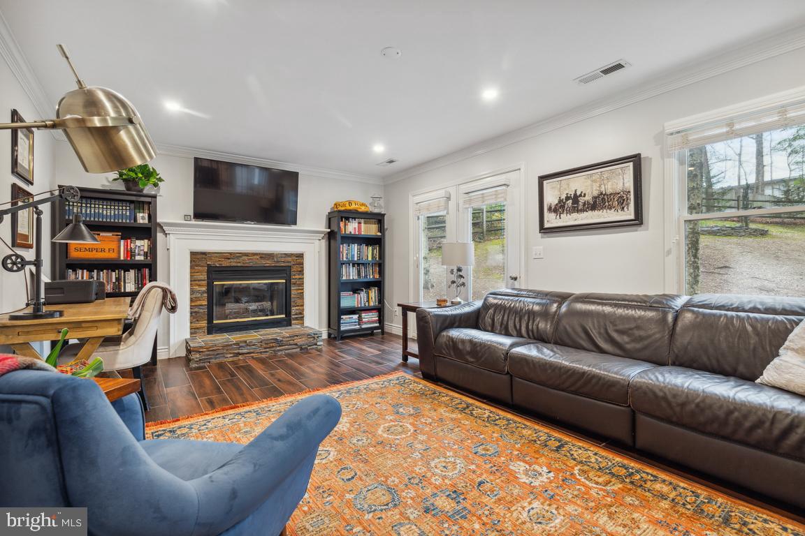1007 John Paul Jones DRIVE