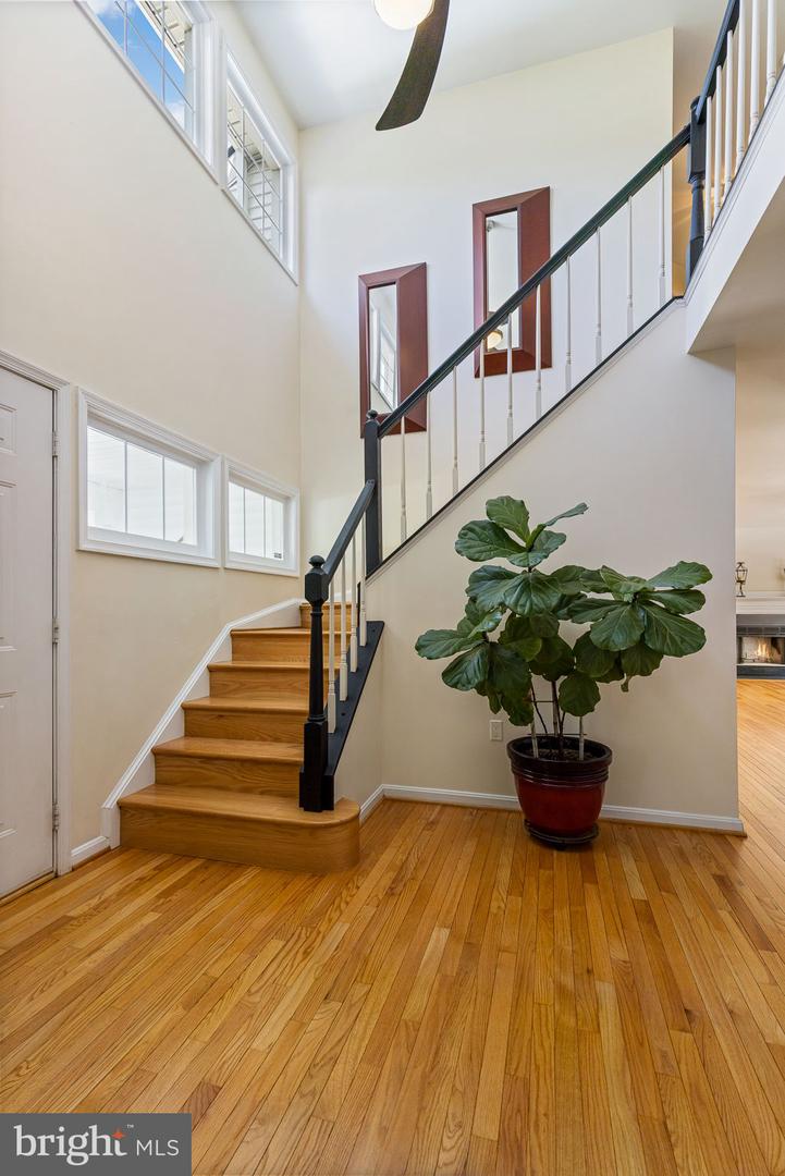 18 Wendover COURT