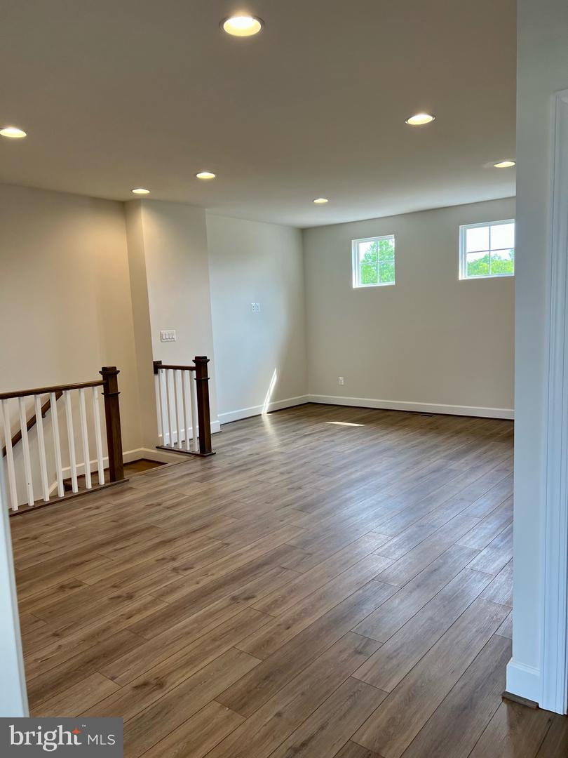 152 Mistflower COURT