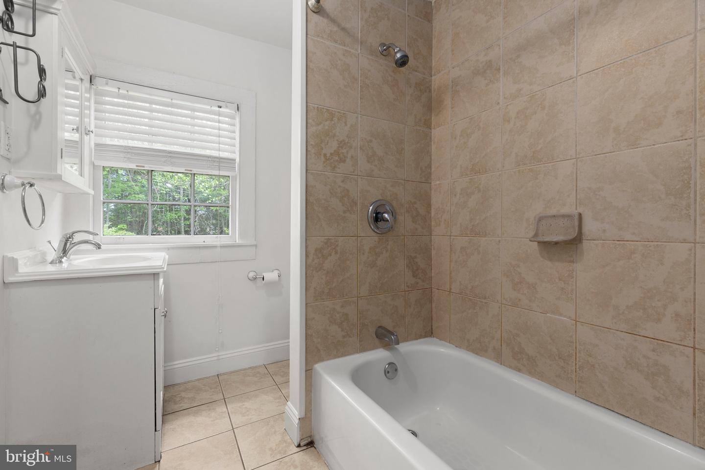 1360 Warrenton ROAD