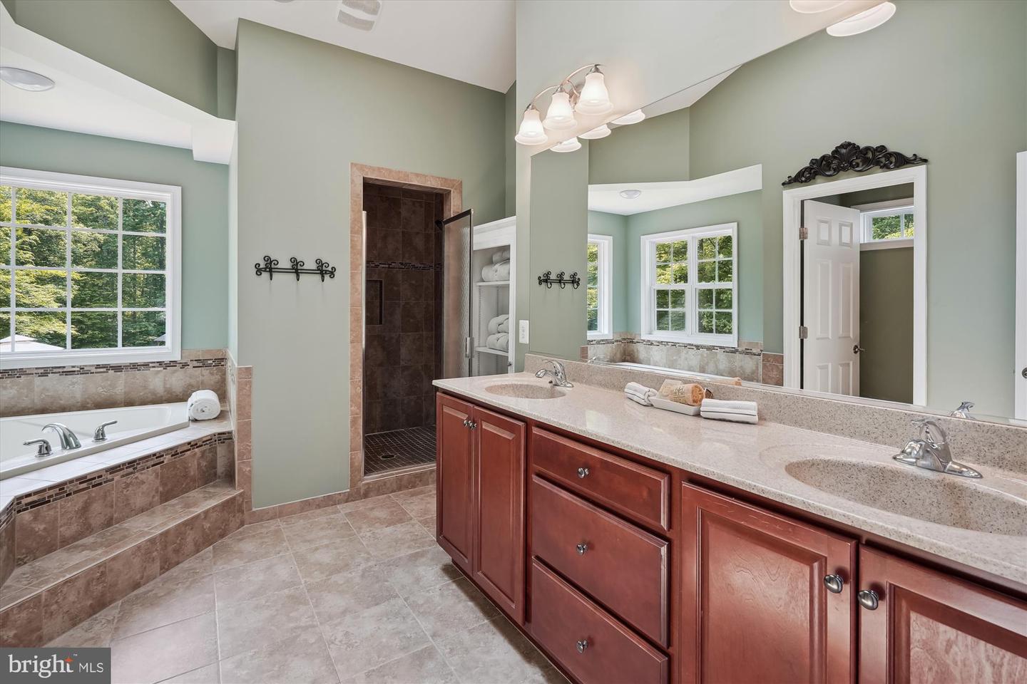 2301 Grouse Pointe DRIVE