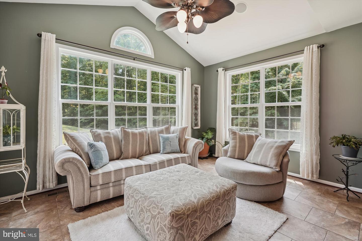 2301 Grouse Pointe DRIVE