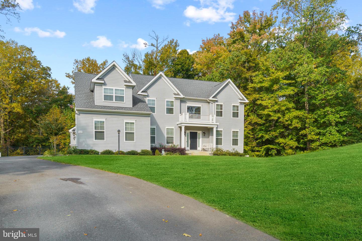 1405 Camp Geary LANE