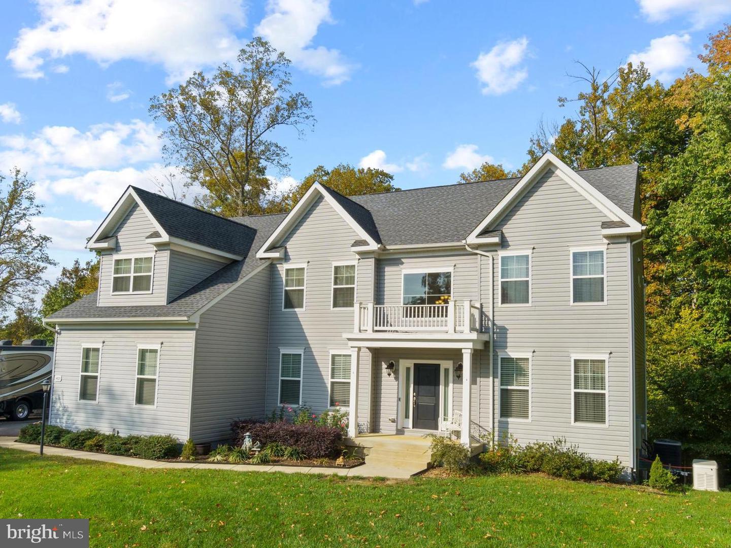 1405 Camp Geary LANE