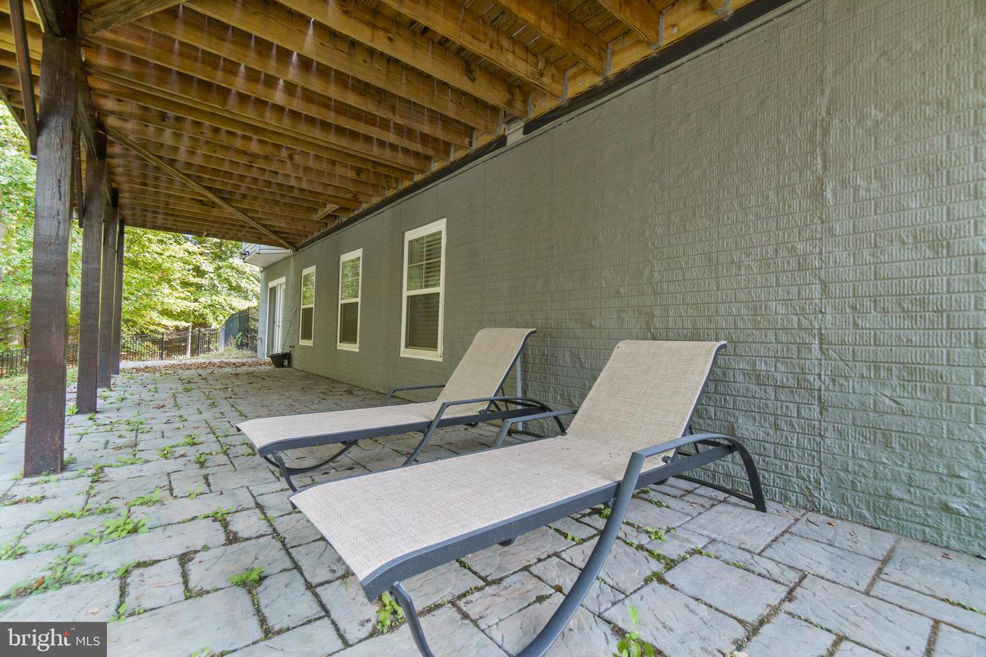 1405 Camp Geary LANE