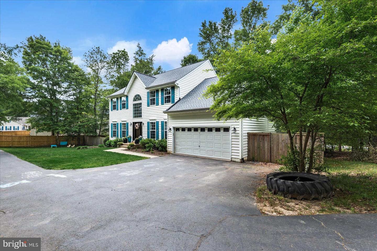 811 Winterberry DRIVE