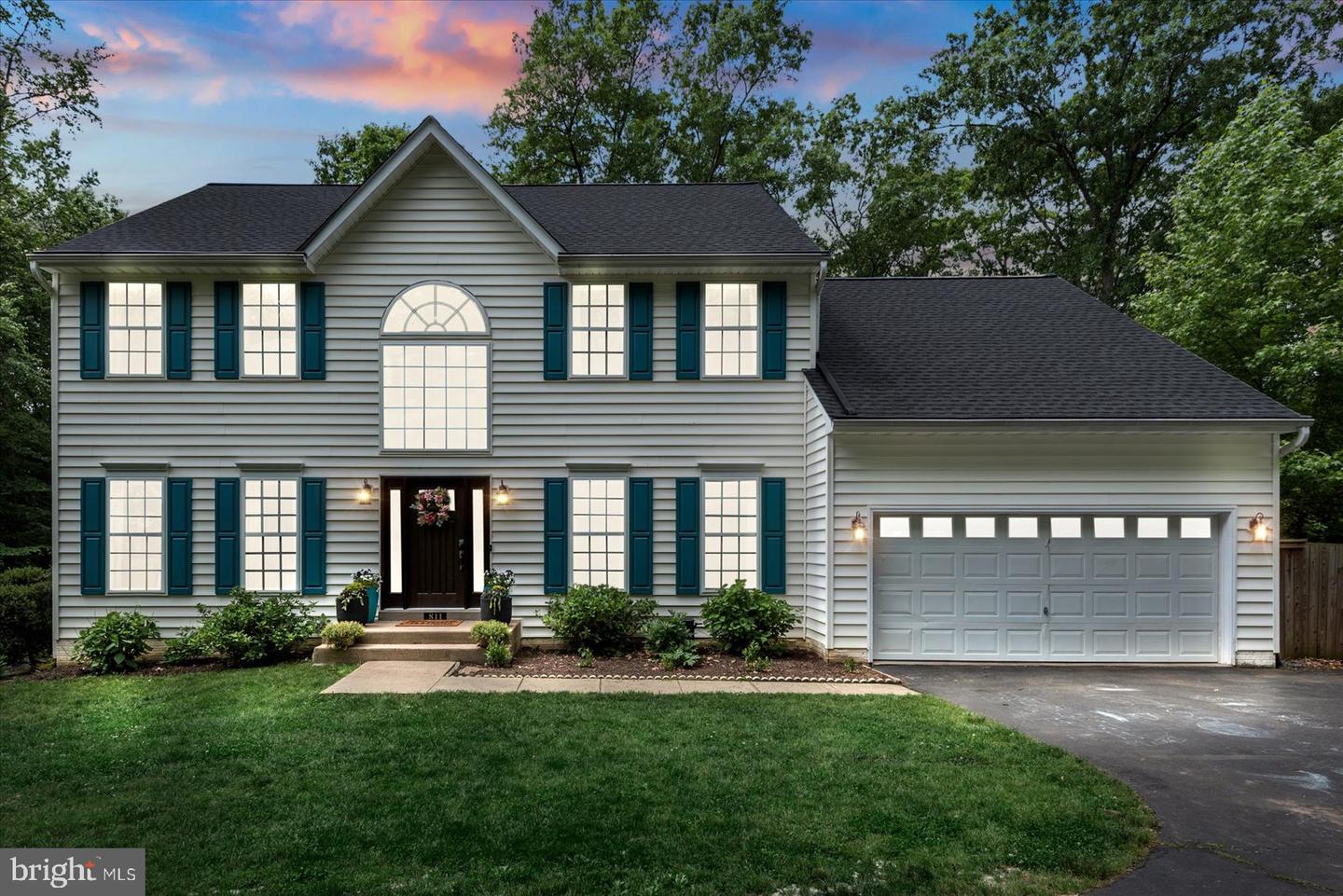811 Winterberry DRIVE