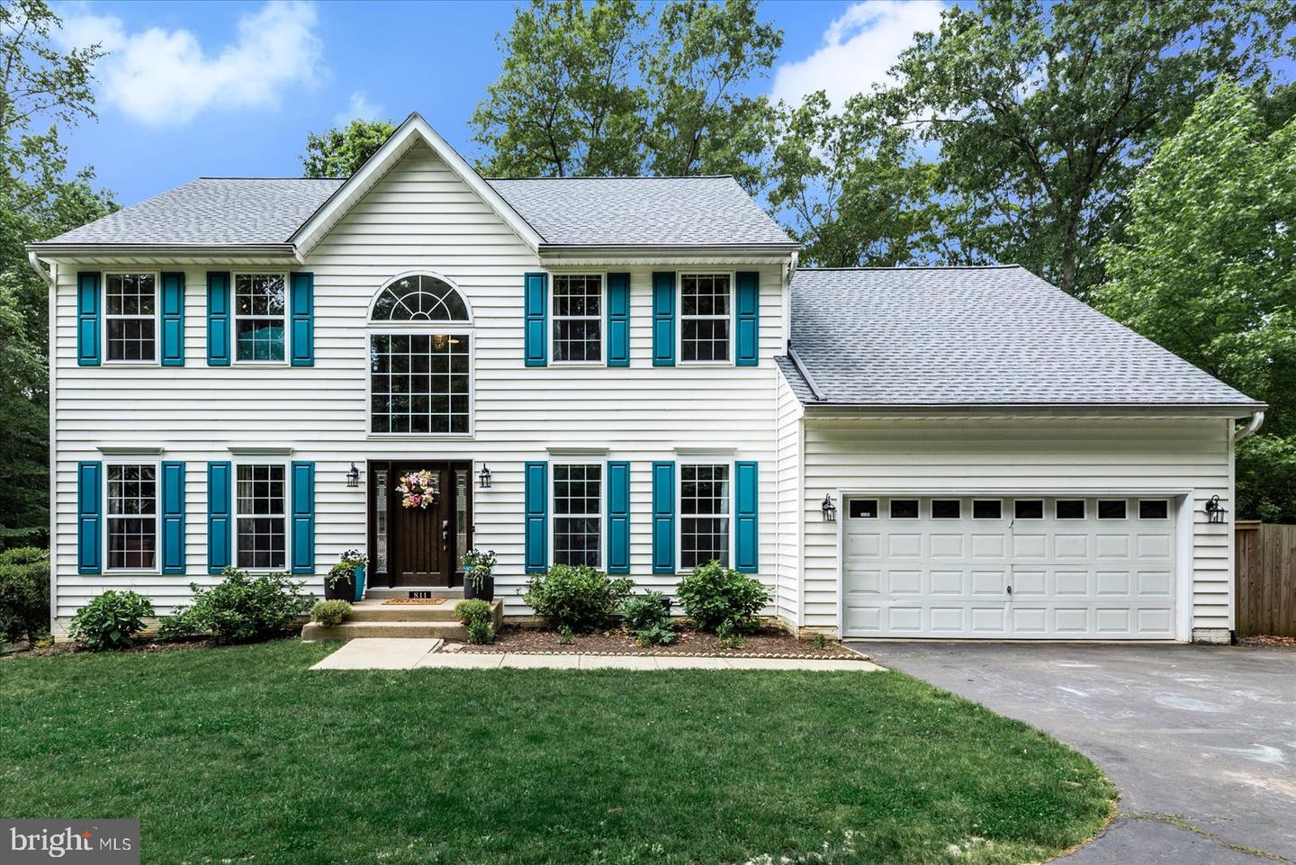 811 Winterberry DRIVE