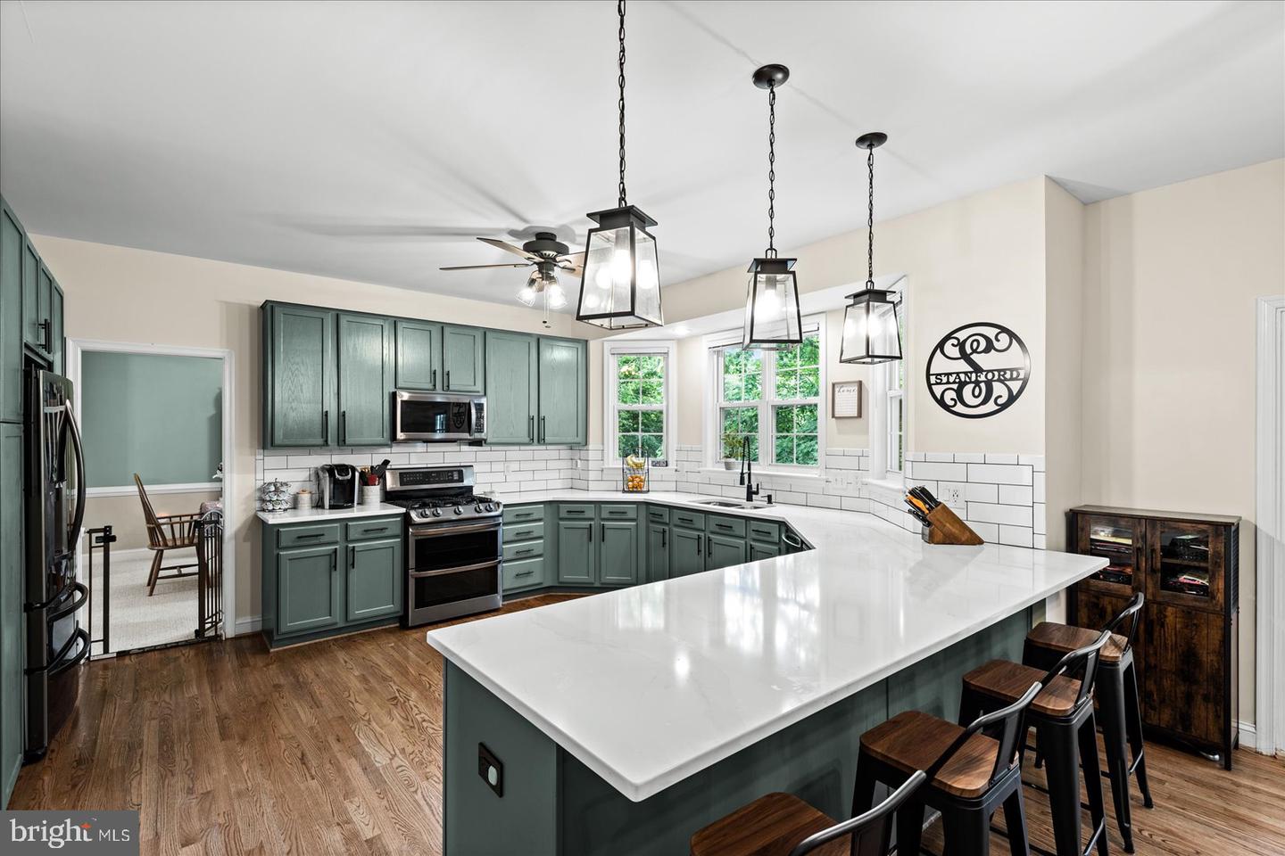 811 Winterberry DRIVE