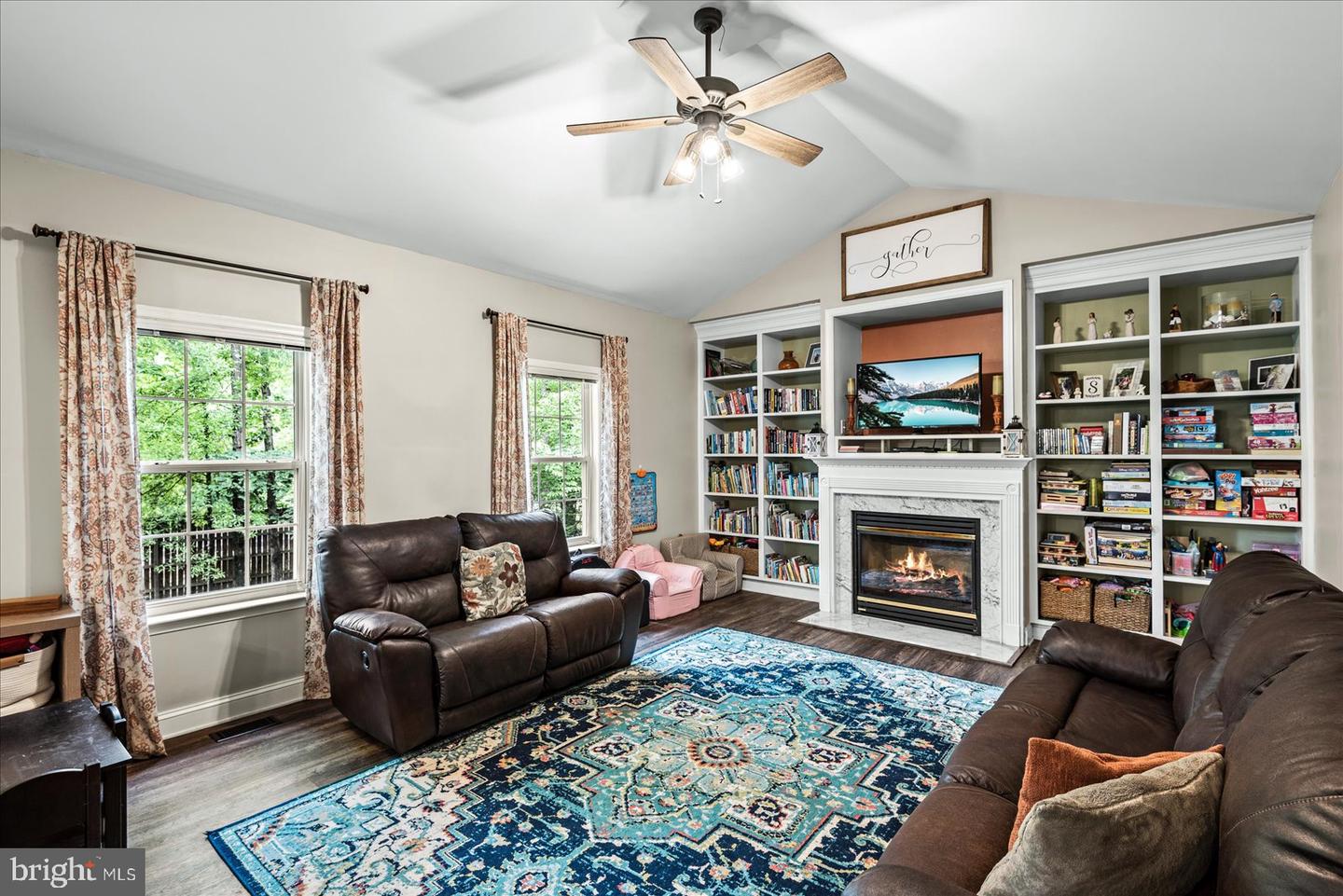 811 Winterberry DRIVE