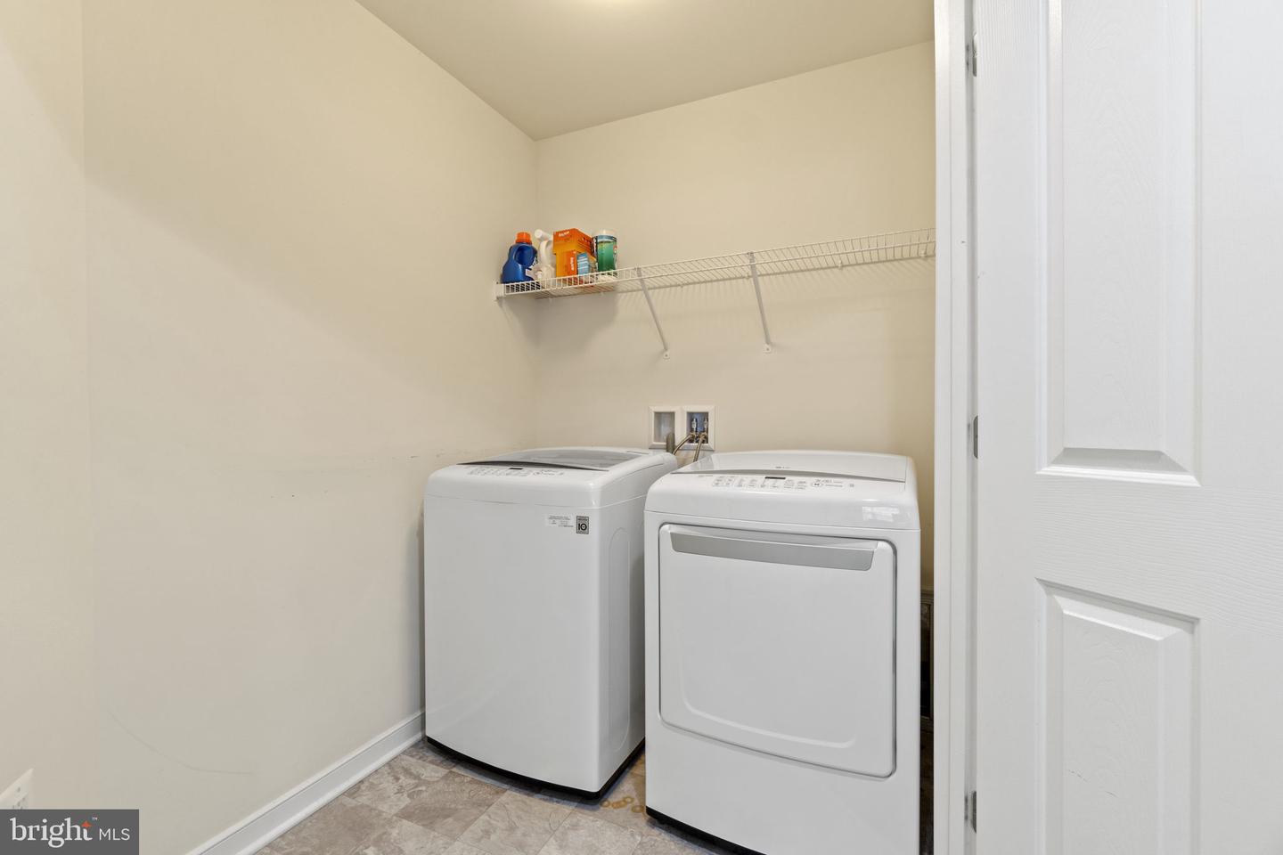 23 Firebrick DRIVE