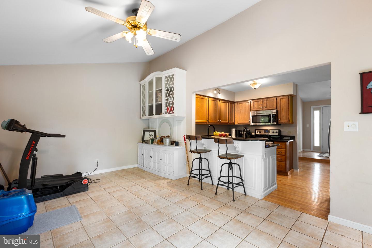 12 Barley Corn DRIVE