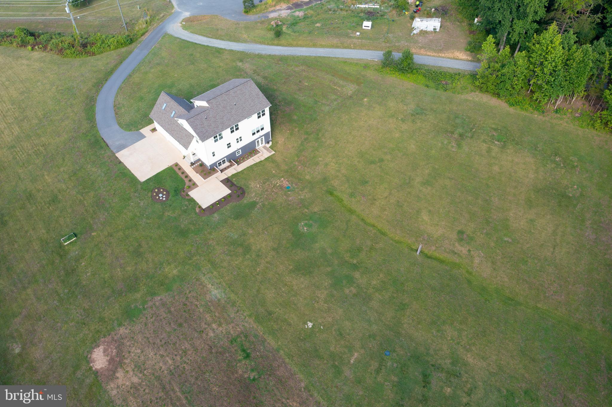 910 Old Truslow Rd