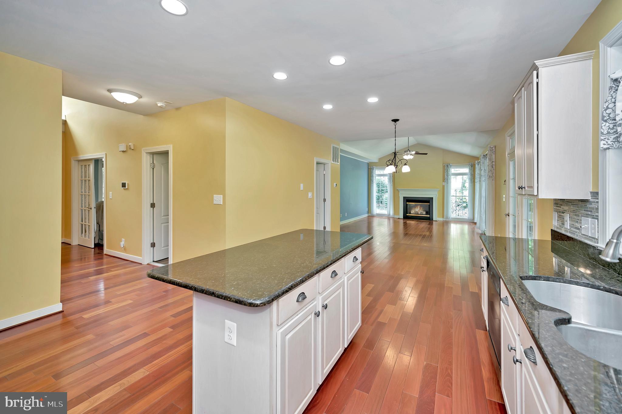 6 Torey Ct