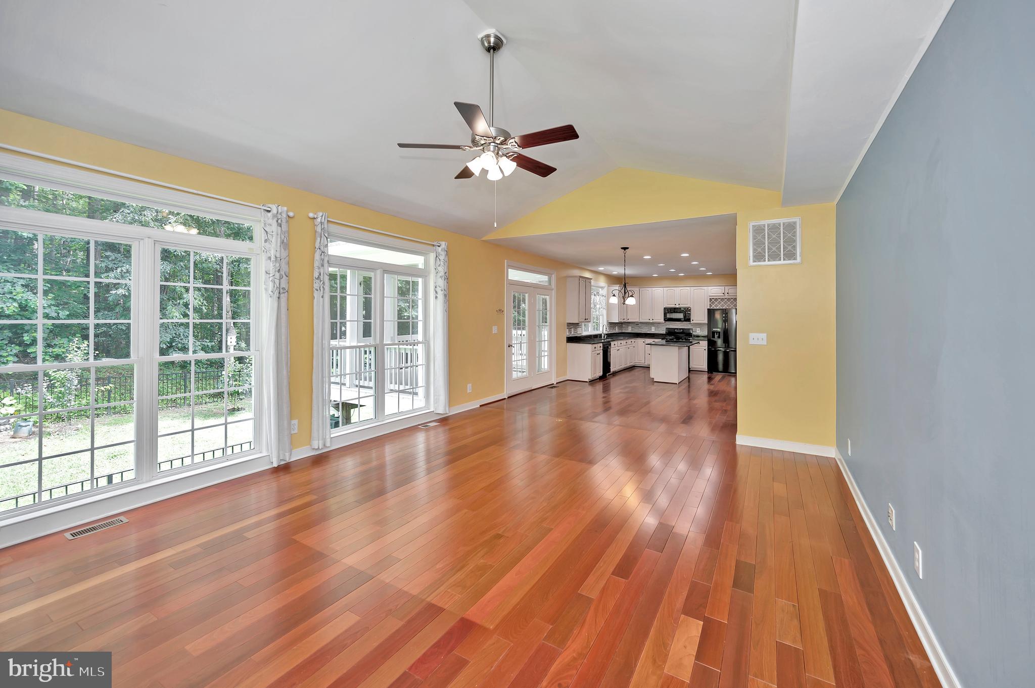 6 Torey Ct