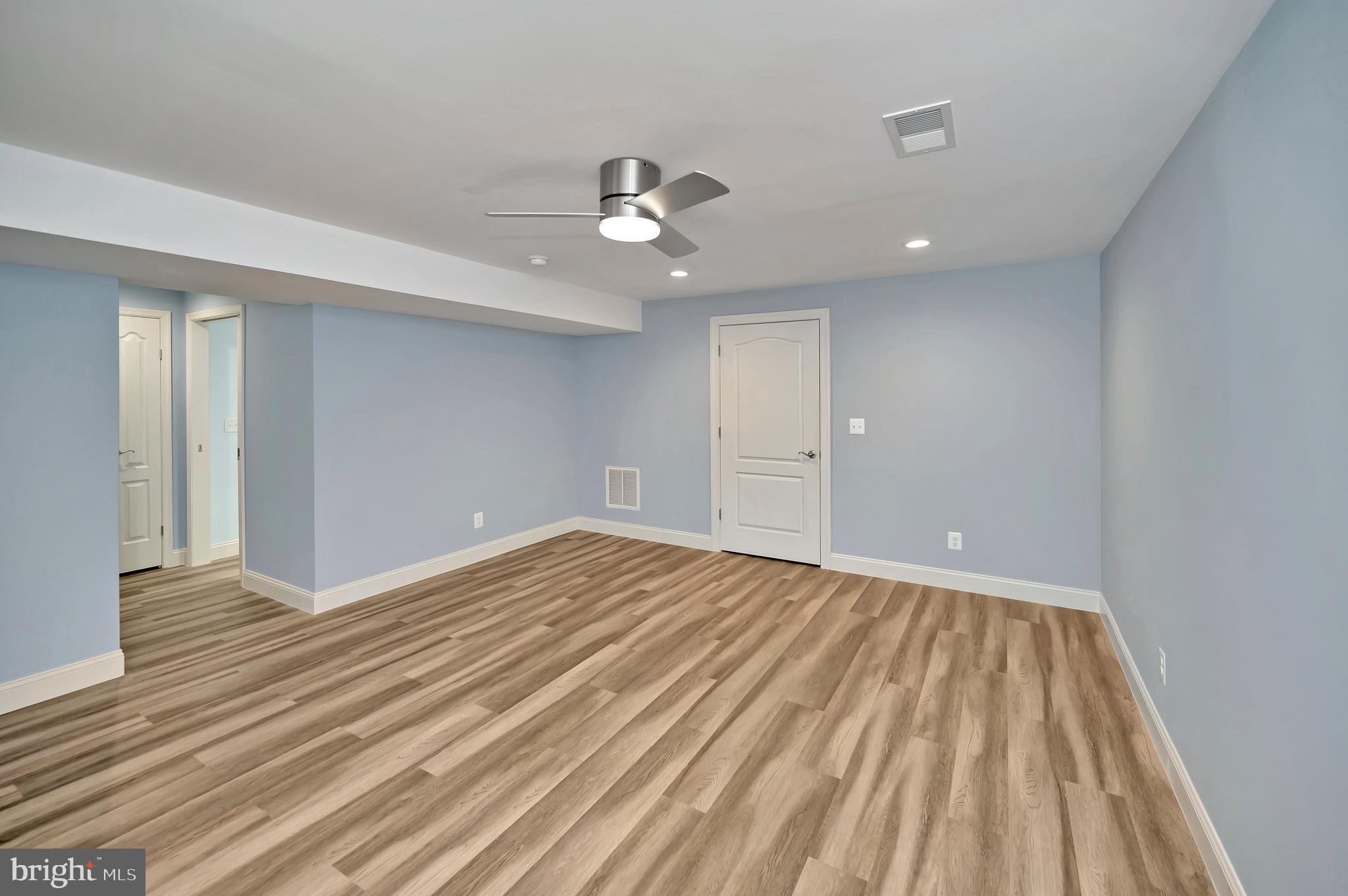 6 Torey Ct