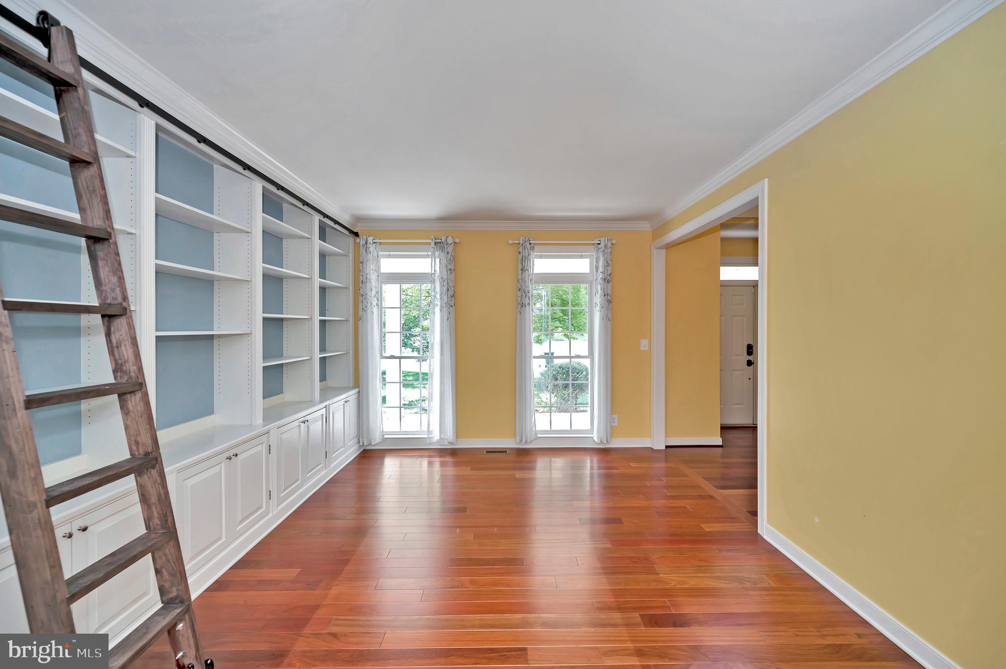 6 Torey Ct
