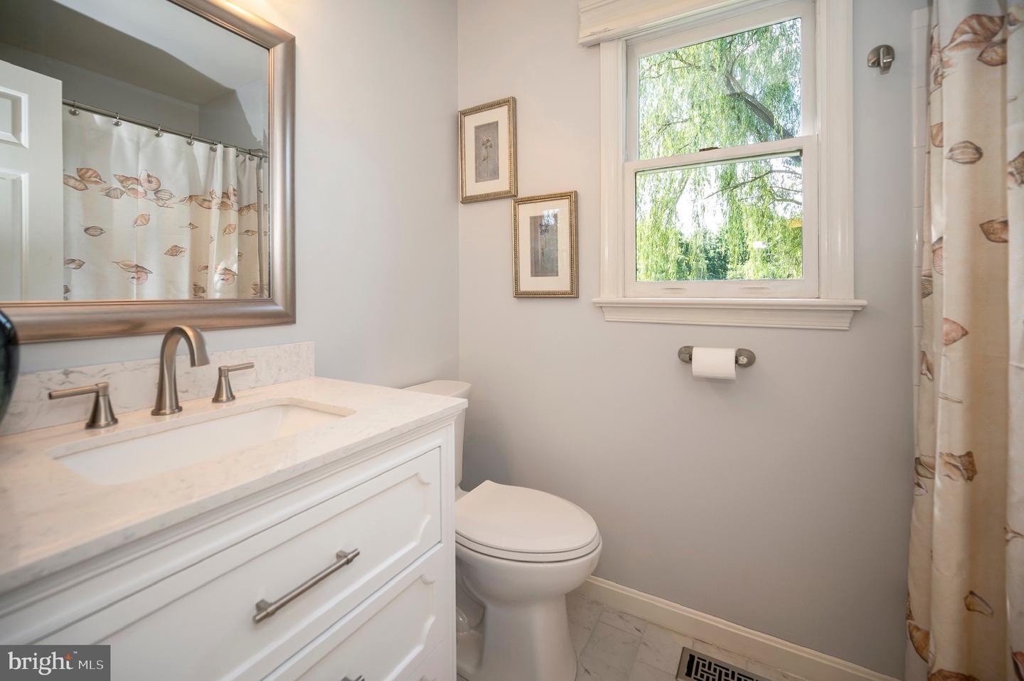 1 Brentwood LANE
