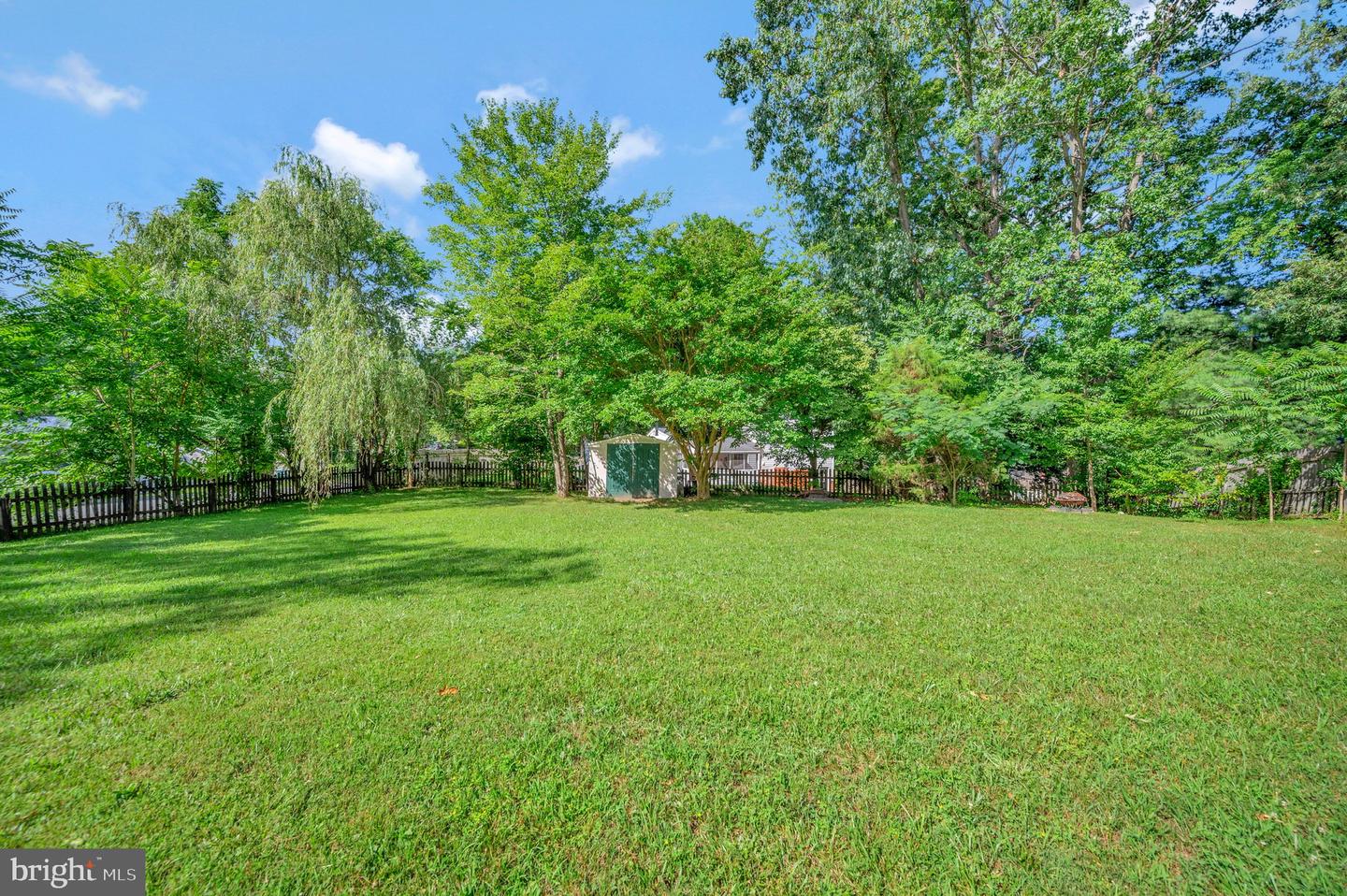 1 Brentwood LANE