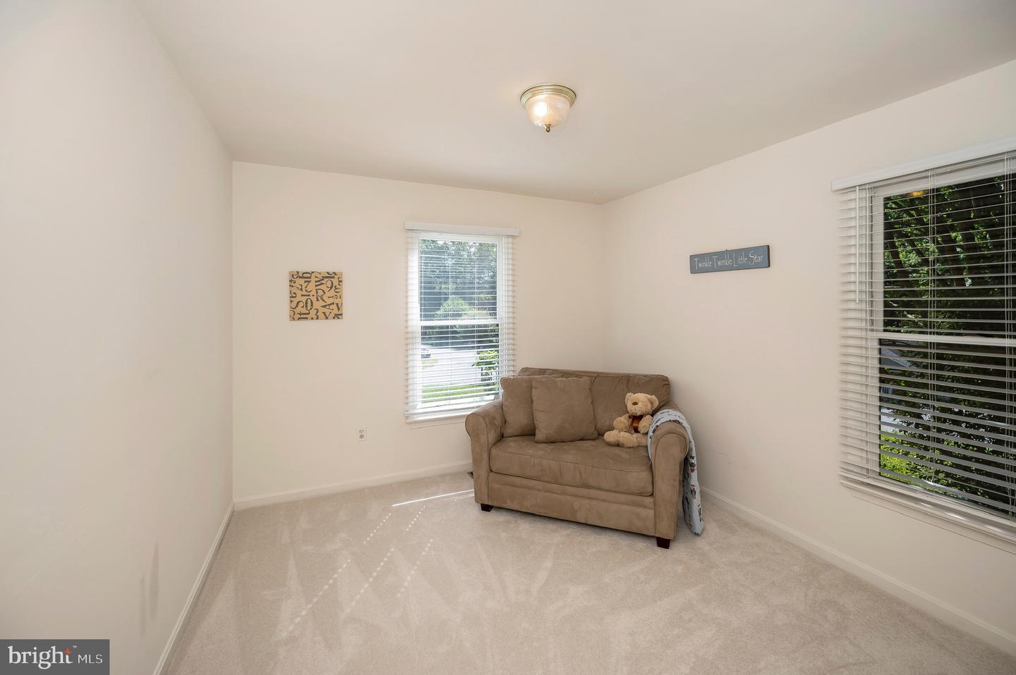 1 Brentwood LANE