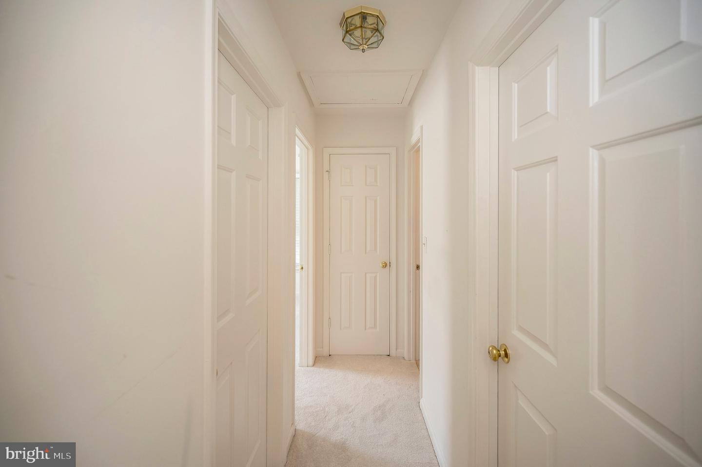 1 Brentwood LANE