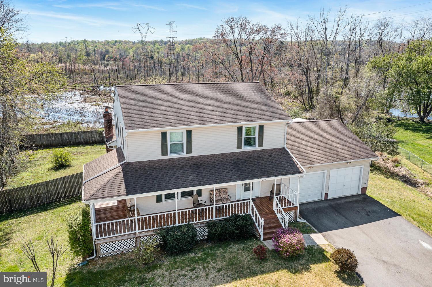 2037 Dewey Dr