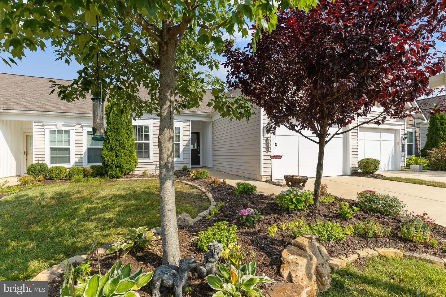 162 Hyannis Pl