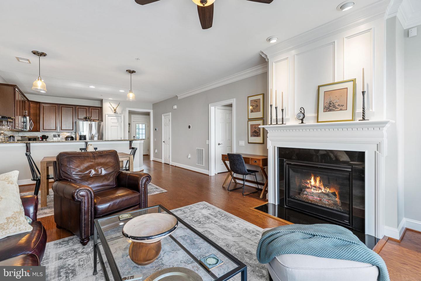 162 Hyannis Pl