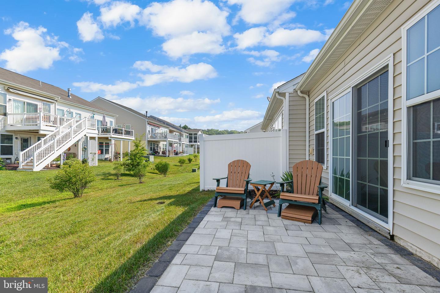 162 Hyannis Pl