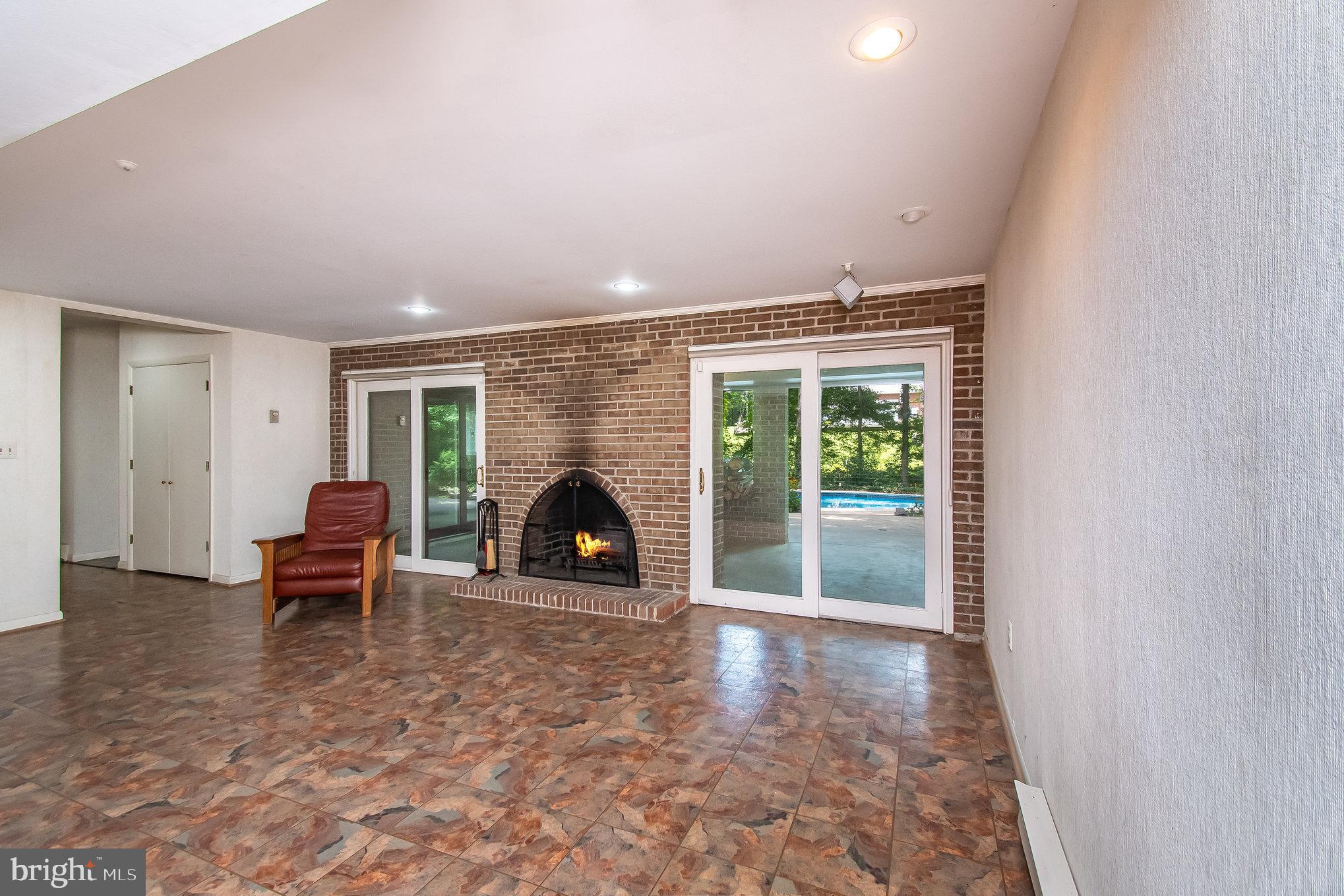 115 Bell ROAD