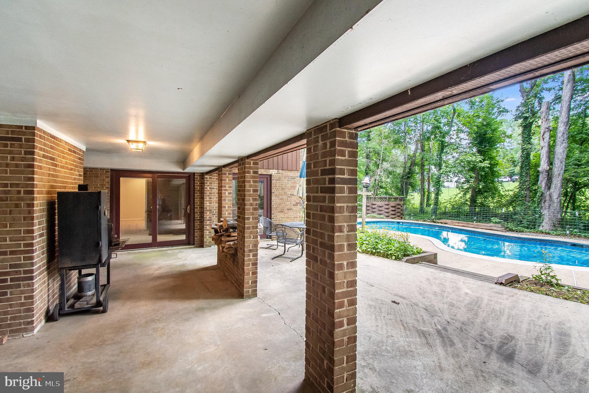 115 Bell ROAD